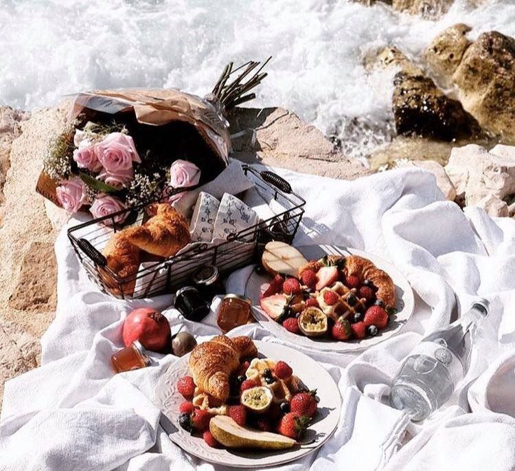 Elena: picnicul meu este o experienta culinara, o transpunere in timp si spatiu