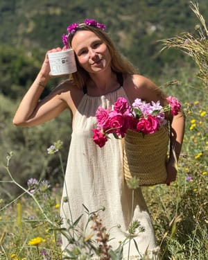 Manifest to love yourself post feature image